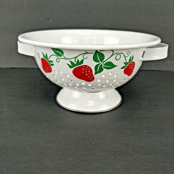 Vintage Teleflora 1983 Strawberry Country Kitchen Strainer Drainer Colander 8'' - Picture 1 of 8